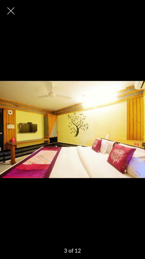 Hotel Yellow Lime Ahmedabad Exteriör bild
