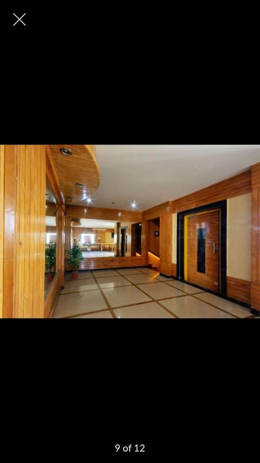 Hotel Yellow Lime Ahmedabad Exteriör bild