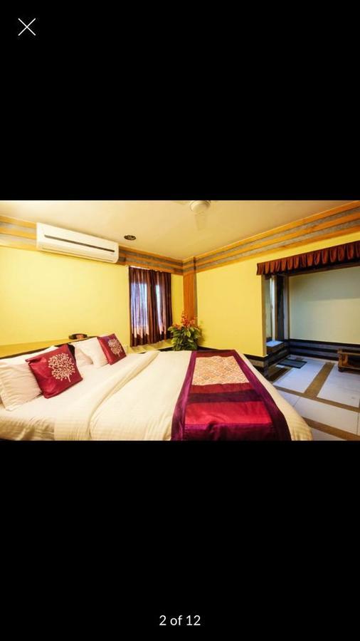 Hotel Yellow Lime Ahmedabad Exteriör bild